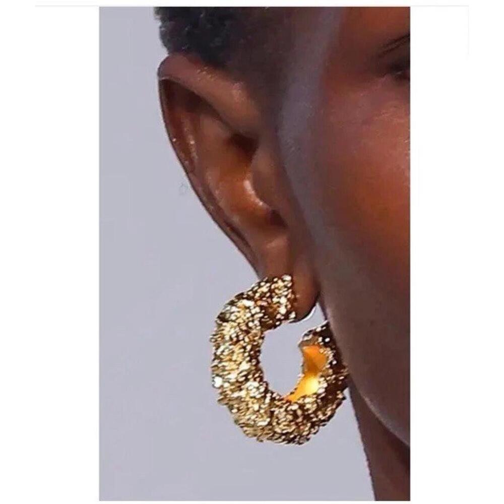 NEW $450 Brandon Maxwell Nugget Hoop Earrings in Gold